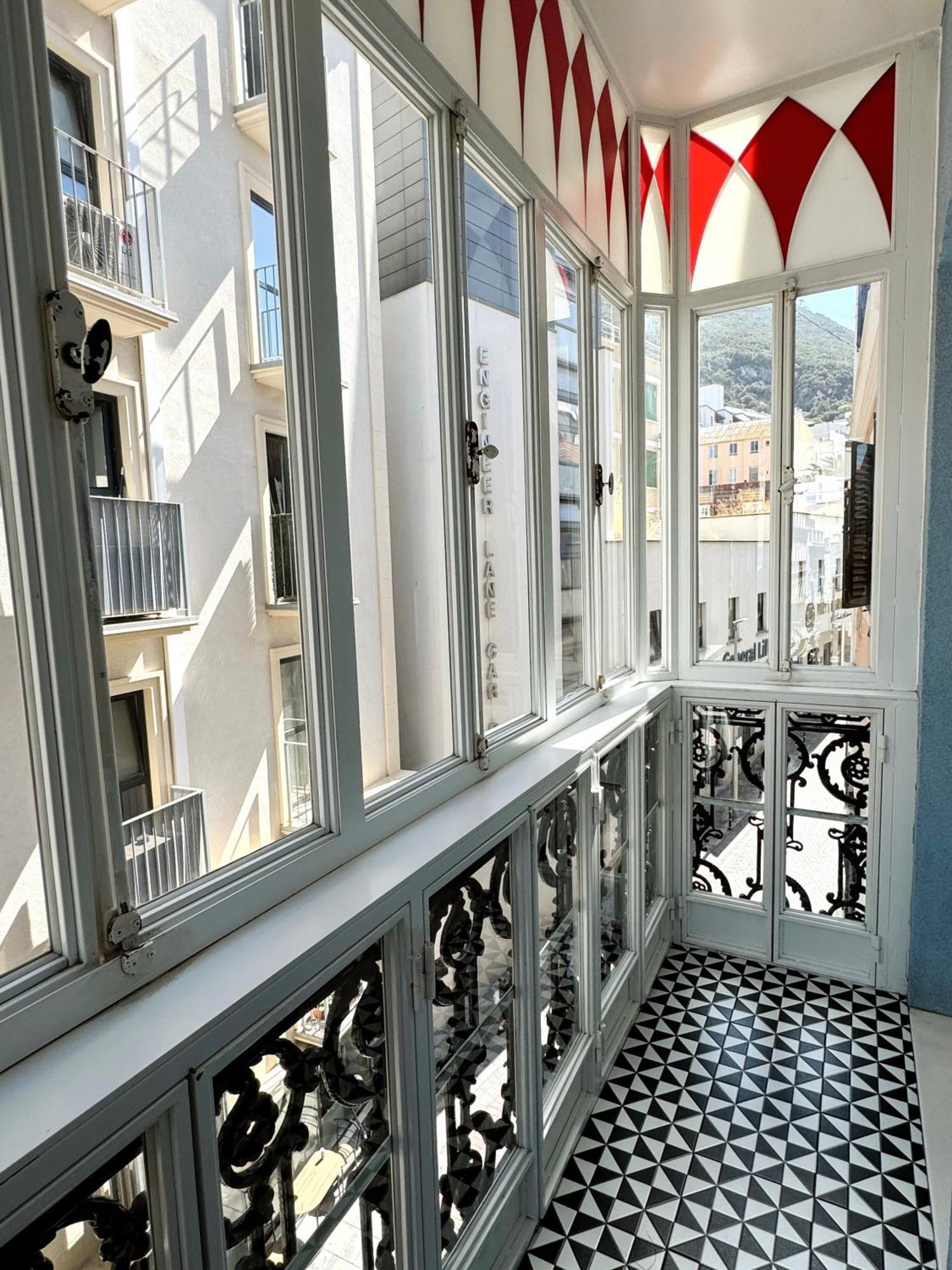 Fabulous City Centre Apartment - Grand Central House Gibraltar Buitenkant foto