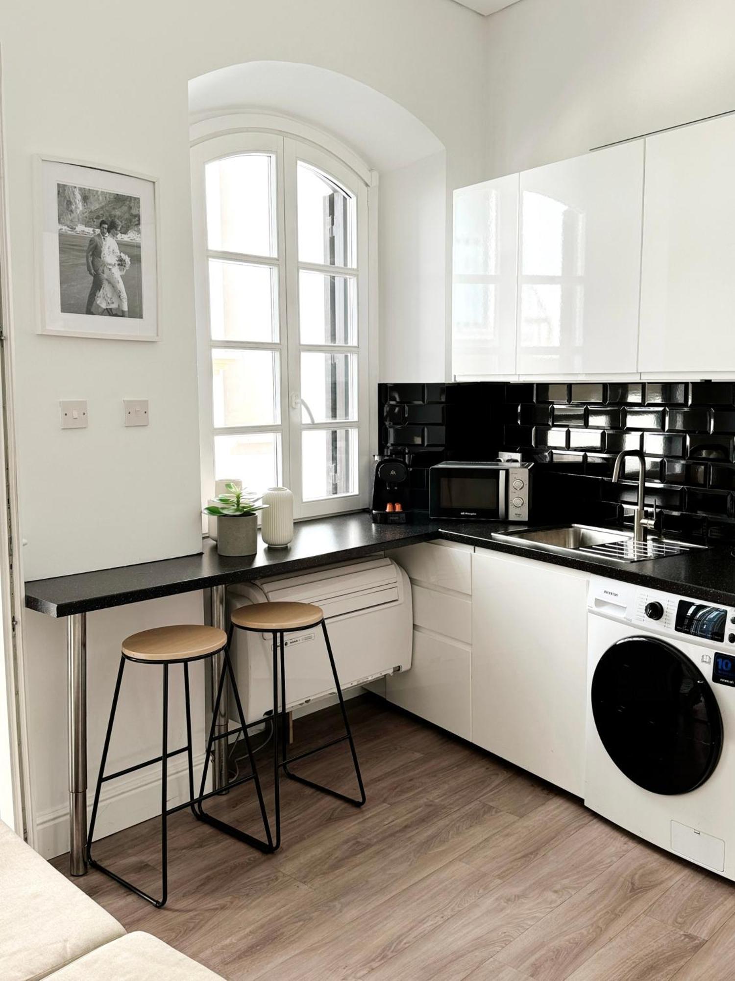 Fabulous City Centre Apartment - Grand Central House Gibraltar Buitenkant foto