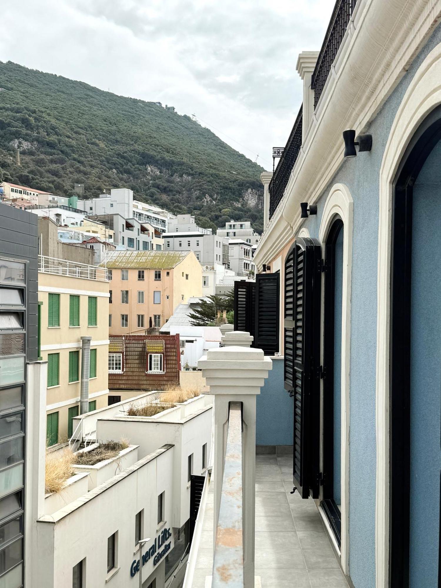 Fabulous City Centre Apartment - Grand Central House Gibraltar Buitenkant foto