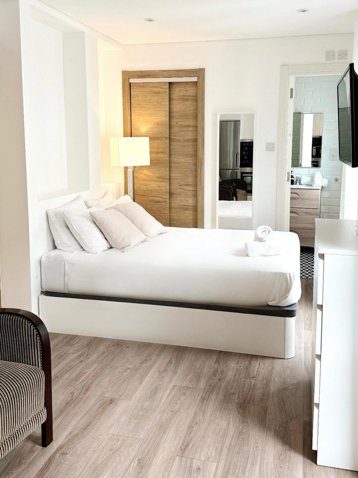 Fabulous City Centre Apartment - Grand Central House Gibraltar Buitenkant foto