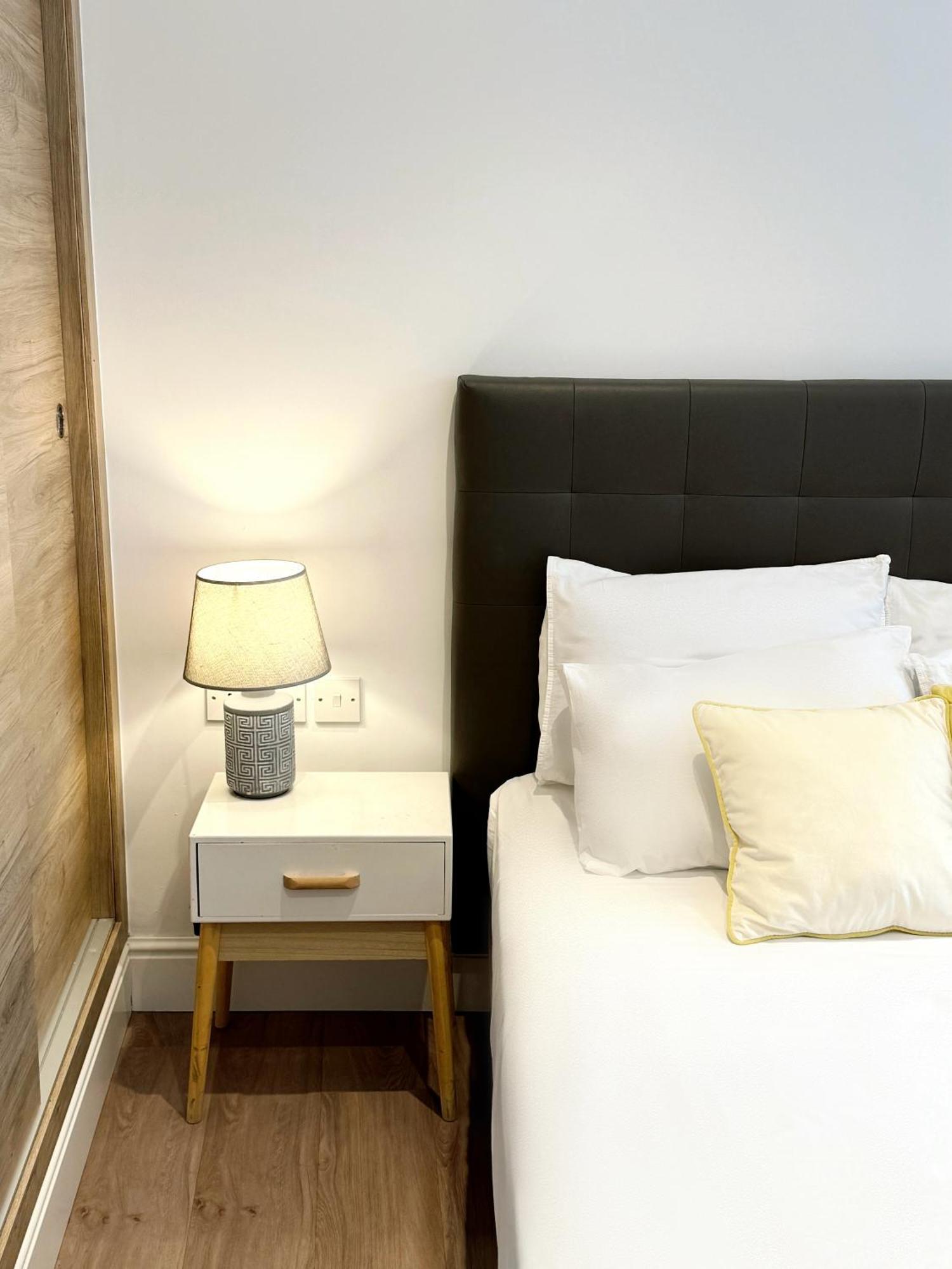 Fabulous City Centre Apartment - Grand Central House Gibraltar Buitenkant foto