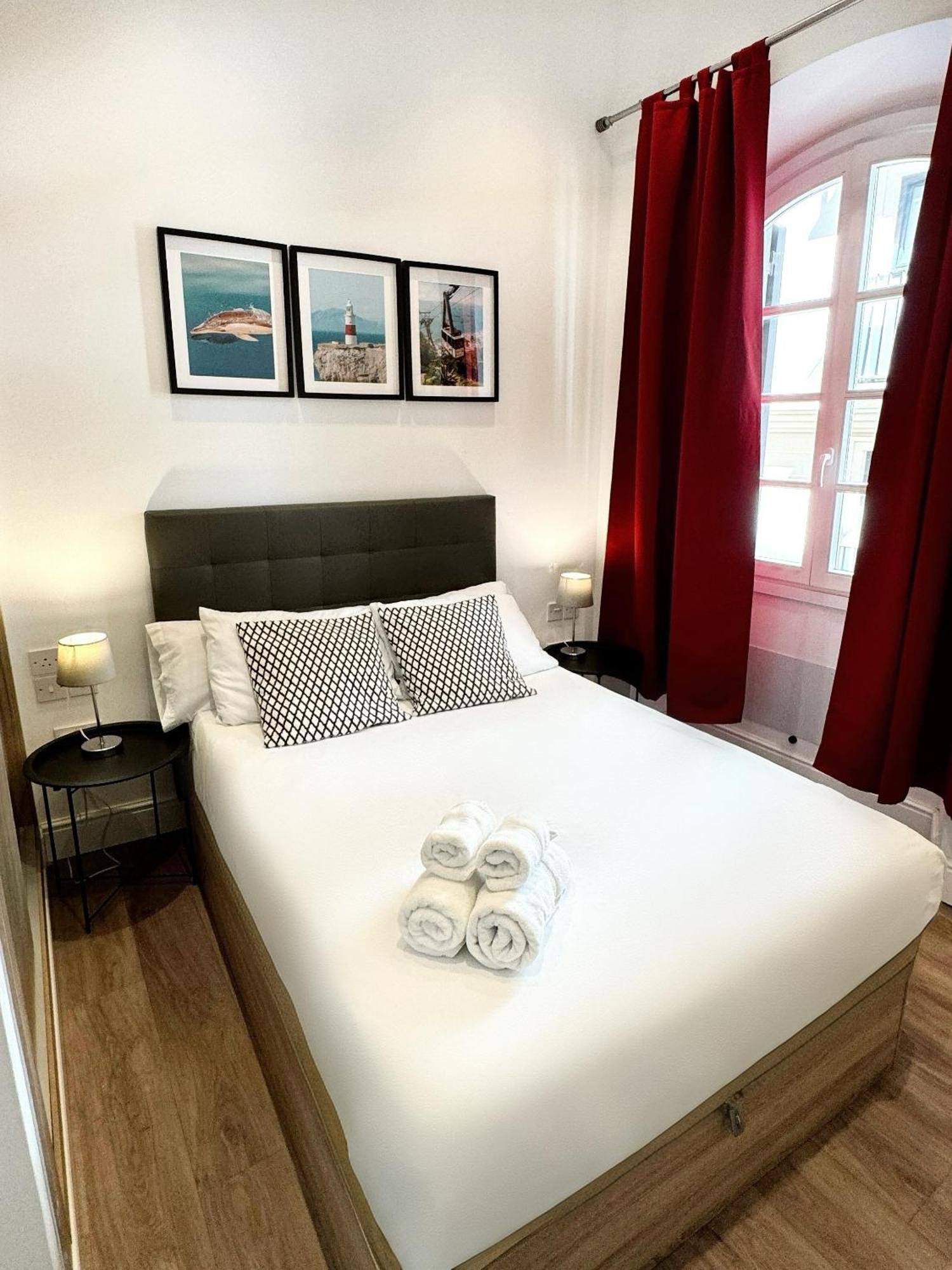 Fabulous City Centre Apartment - Grand Central House Gibraltar Buitenkant foto